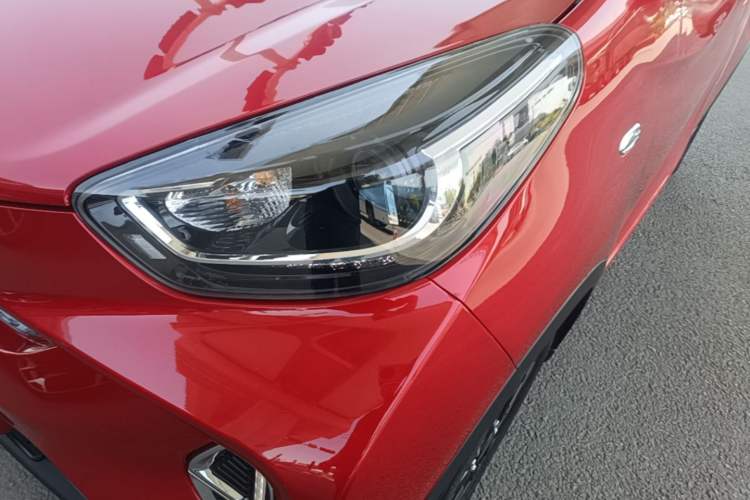 Used Chery QQ Little Ant 2022 Revised Version Sweet Pink Edition Half-Sugar Version Lithium Iron Phosphate 30.7 kWh 30 kW 301 km Left Front Headlight
