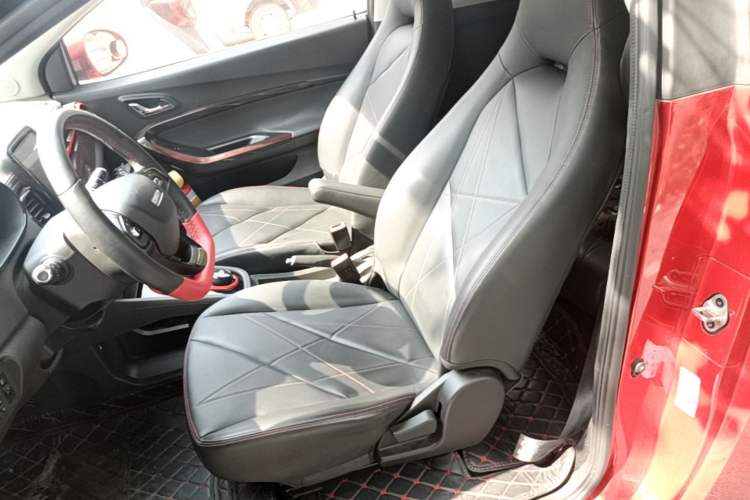 Used Chery QQ Little Ant 2022 Sweet Pink Edition Low-Sugar Version Lithium Iron Phosphate 29.2 kWh 30 kW 301 km Left Front Seat
