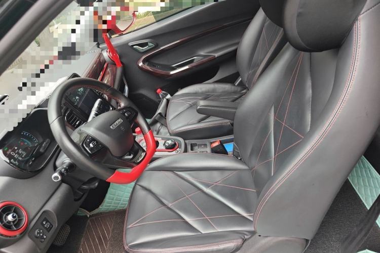 Used Chery QQ Little Ant 2022 Sweet Pink Edition Half-Sugar Version 3-Cell Lithium 30kW 408km Left Front Seat