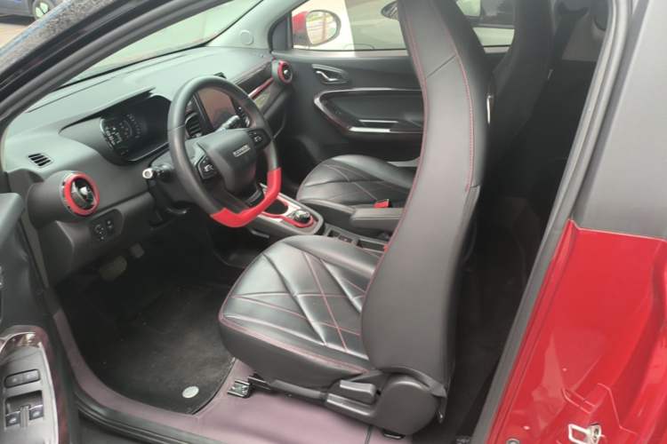 Used Chery QQ Little Ant 2022 Sweet Pink Edition Half-Sugar Version 3-Cell Lithium 30kW 301km Left Front Seat