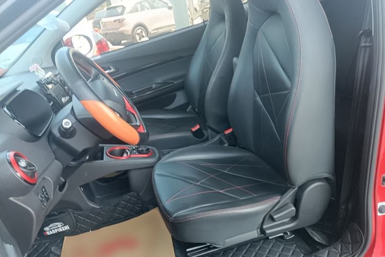 Used Chery QQ Little Ant 2022 Revised Version Sweet Pink Edition Half-Sugar Version Lithium Iron Phosphate 30.7 kWh 30 kW 301 km Left Front Seat