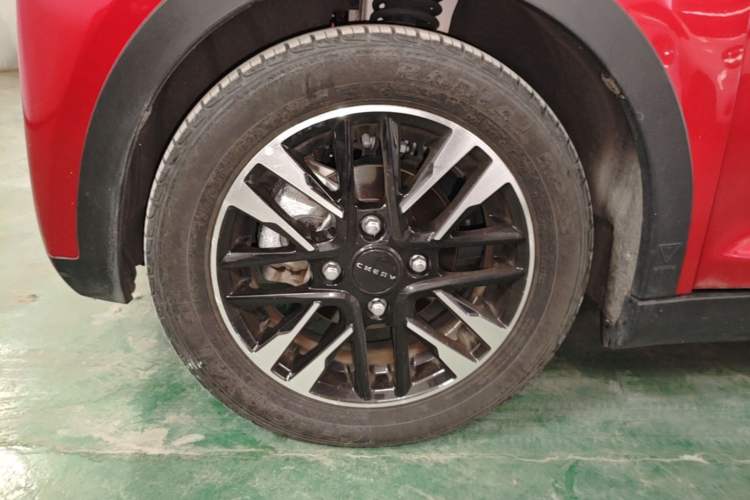 Used Chery QQ Little Ant 2022 Sweet Pink Edition Half-Sugar Version Lithium Iron Phosphate 30 kW 301 km Left Front Wheel Hub