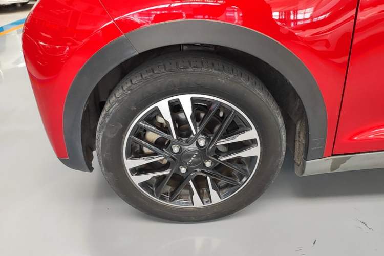 Used Chery QQ Little Ant 2022 Revised Version Sweet Pink Edition Half-Sugar Version Lithium Iron Phosphate 30.7 kWh 30 kW 301 km Left Front Wheel Hub
