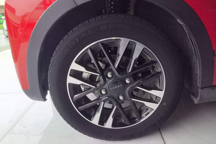 Used Chery QQ Little Ant 2022 Sweet Pink Edition Half-Sugar Version Lithium Iron Phosphate 30 kW 301 km Left Front Wheel Hub