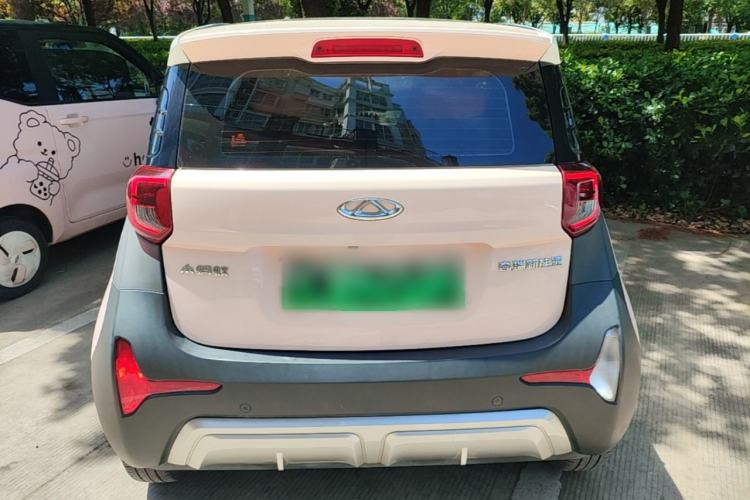 Used Chery QQ Little Ant 2022 Restyled Version Sweet Pink Edition Half-Sugar Version 30.6 kWh 30 kW 301 km Rear