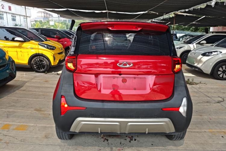 Used Chery QQ Little Ant 2022 Revised Version Sweet Pink Edition Half-Sugar Version Lithium Iron Phosphate 30.7 kWh 30 kW 301 km Rear