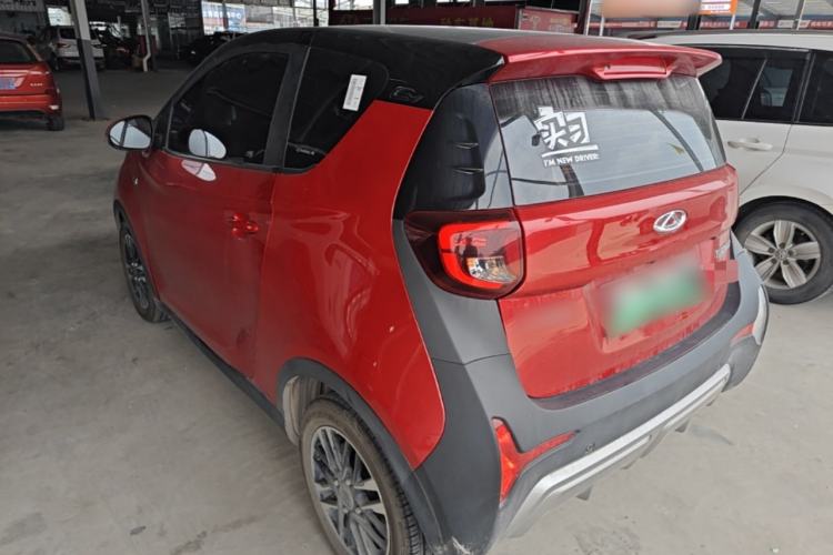 Used Chery QQ Little Ant 2022 Revised Version Sweet Pink Edition Half-Sugar Version Lithium Iron Phosphate 30.7 kWh 30 kW 301 km Rear Left 45 Deg