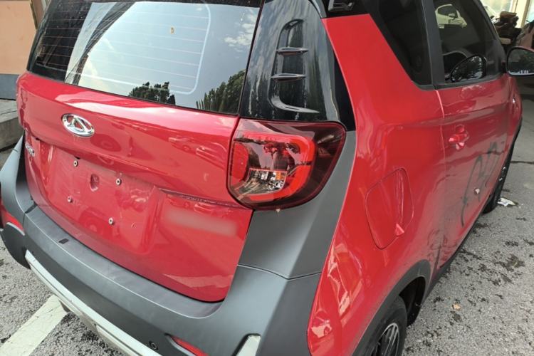 Used Chery QQ Little Ant 2022 Sweet Pink Edition Half-Sugar Version 3-Cell Lithium 30kW 301km Right Rear Taillight