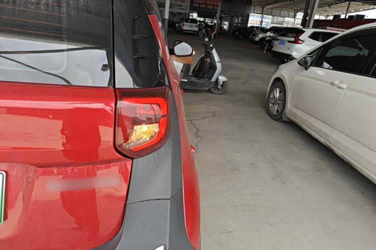 Used Chery QQ Little Ant 2022 Revised Version Sweet Pink Edition Half-Sugar Version Lithium Iron Phosphate 30.7 kWh 30 kW 301 km Right Rear Taillight