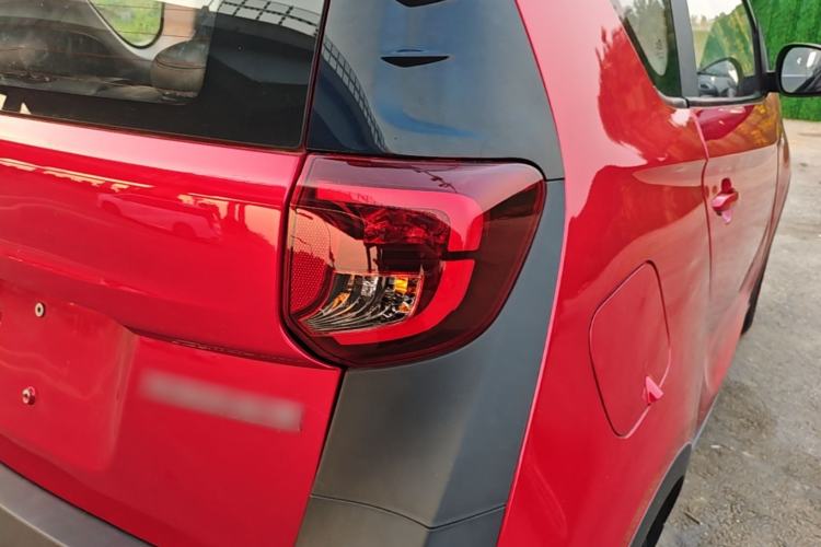 Used Chery QQ Little Ant 2022 Sweet Pink Edition Half-Sugar Version 3-Cell Lithium 30kW 301km Right Rear Taillight