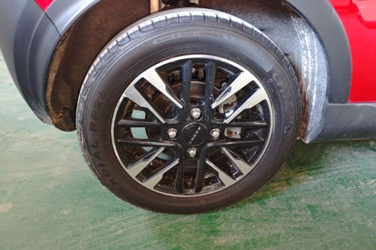Used Chery QQ Little Ant 2022 Sweet Pink Edition Half-Sugar Version Lithium Iron Phosphate 29.2 kWh 30 kW 301 km Right Rear Wheel Hub