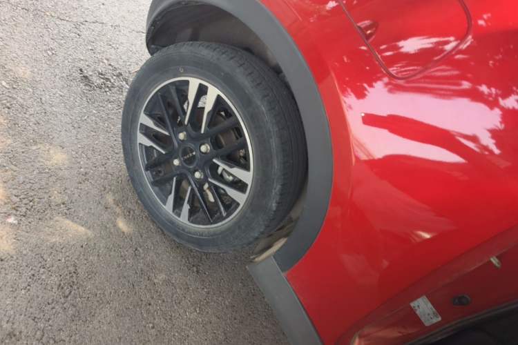 Used Chery QQ Little Ant 2022 Sweet Pink Edition Half-Sugar Version Lithium Iron Phosphate 30 kW 301 km Right Rear Wheel Hub