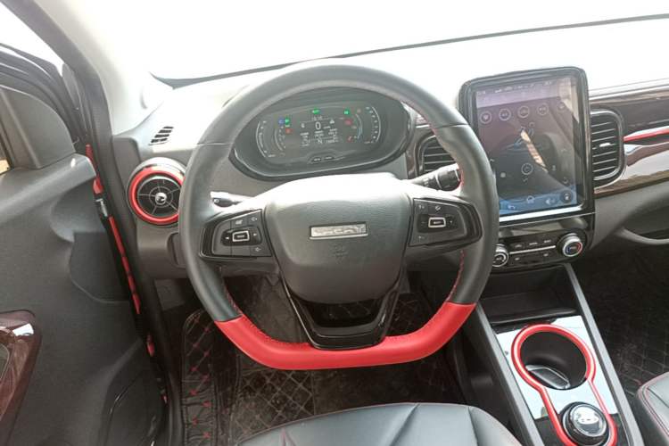 Used Chery QQ Little Ant 2022 Sweet Pink Edition Low-Sugar Version Lithium Iron Phosphate 29.2 kWh 30 kW 301 km Steering Wheel