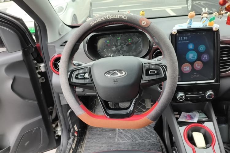 Used Chery QQ Little Ant 2022 Revised Version Sweet Pink Edition Half-Sugar Version Lithium Iron Phosphate 30.7 kWh 30 kW 301 km Steering Wheel