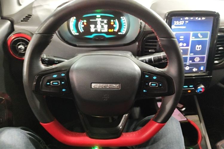 Used Chery QQ Little Ant 2022 Sweet Pink Edition Half-Sugar Version 3-Cell Lithium 30kW 301km Steering Wheel