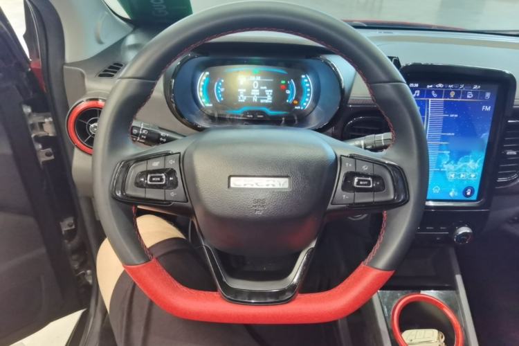 Used Chery QQ Little Ant 2022 Revised Version Sweet Pink Edition Half-Sugar Version Lithium Iron Phosphate 30.7 kWh 30 kW 301 km Steering Wheel