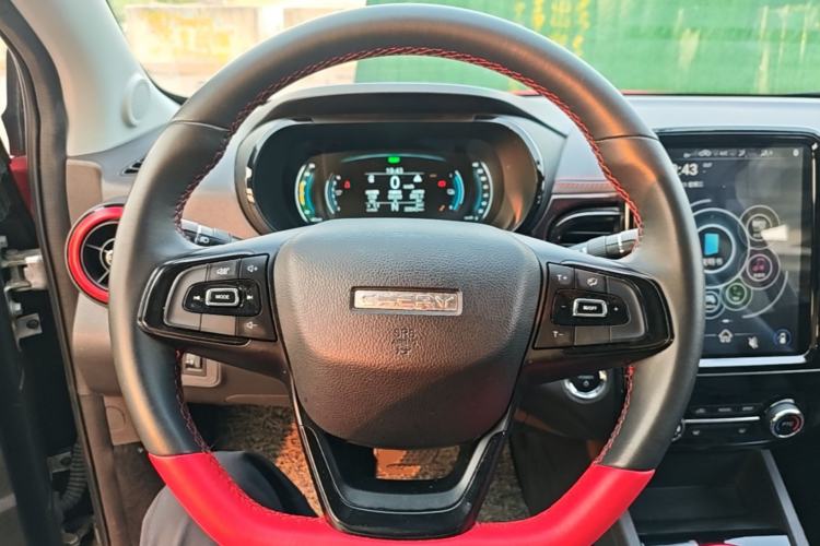 Used Chery QQ Little Ant 2022 Sweet Pink Edition Half-Sugar Version 3-Cell Lithium 30kW 301km Steering Wheel