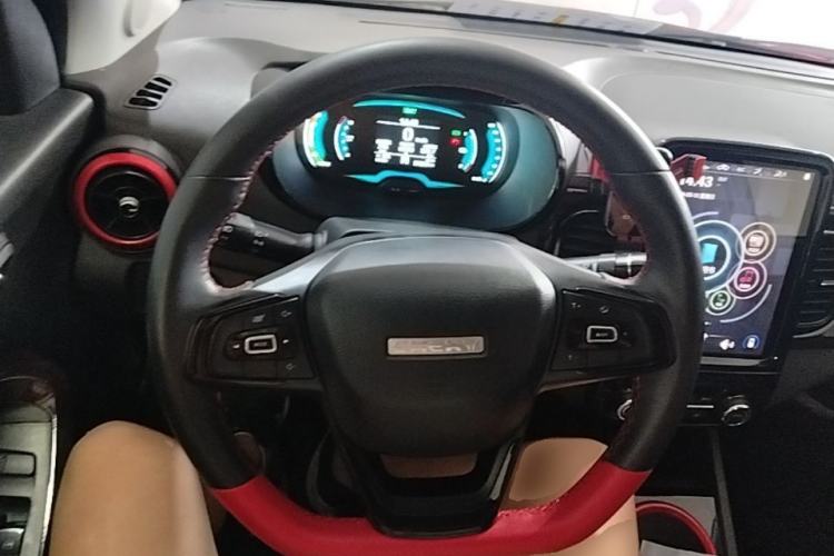 Used Chery QQ Little Ant 2022 Sweet Pink Edition Half-Sugar Version 3-Cell Lithium 30kW 301km Steering Wheel