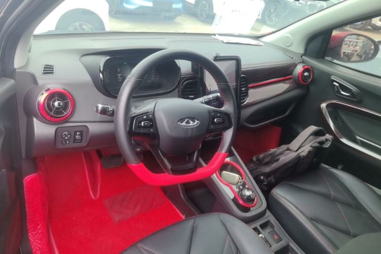 Used Chery QQ Little Ant 2022 Revised Version Sweet Pink Edition Half-Sugar Version Lithium Iron Phosphate 30.7 kWh 30 kW 301 km Steering Wheel
