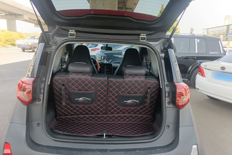 Used Chery QQ Little Ant 2022 Revised Version Sweet Pink Edition Half-Sugar Version Lithium Iron Phosphate 30.7 kWh 30 kW 301 km Trunk