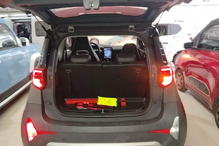 Used Chery QQ Little Ant 2022 Sweet Pink Edition Half-Sugar Version 3-Cell Lithium 30kW 301km Trunk