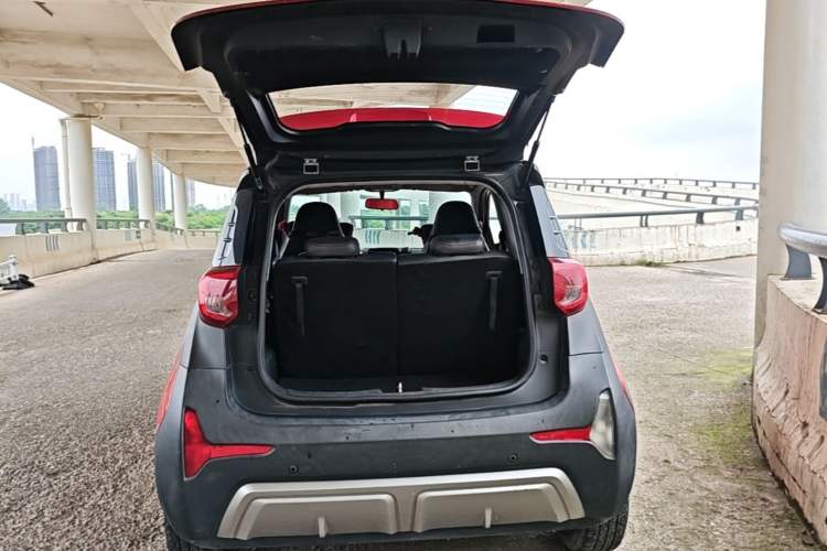 Used Chery QQ Little Ant 2022 Sweet Pink Edition Half-Sugar Version 3-Cell Lithium 30kW 301km Trunk