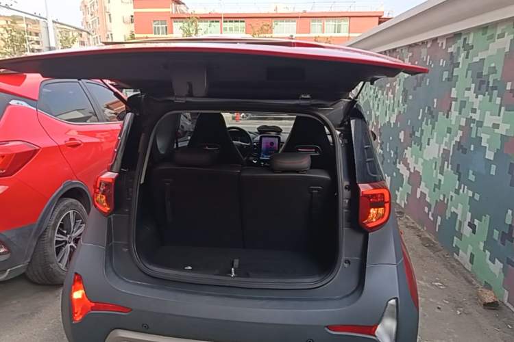 Used Chery QQ Little Ant 2022 Sweet Pink Edition Half-Sugar Version Lithium Iron Phosphate 30 kW 301 km Trunk