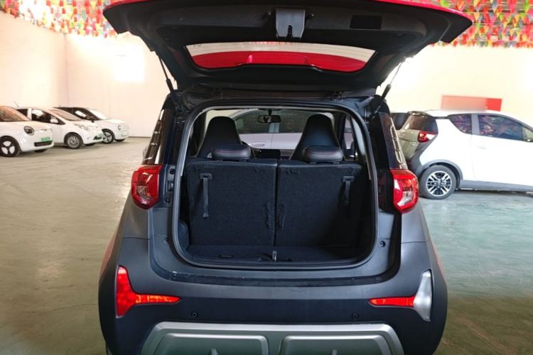 Used Chery QQ Little Ant 2022 Sweet Pink Edition Half-Sugar Version Lithium Iron Phosphate 29.2 kWh 30 kW 301 km Trunk