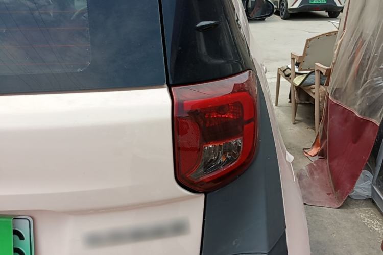 Used Chery QQ Little Ant 2022 Restyled Version Sweet Pink Edition Half-Sugar Version 30.6 kWh 30 kW 301 km Right Rear Taillight