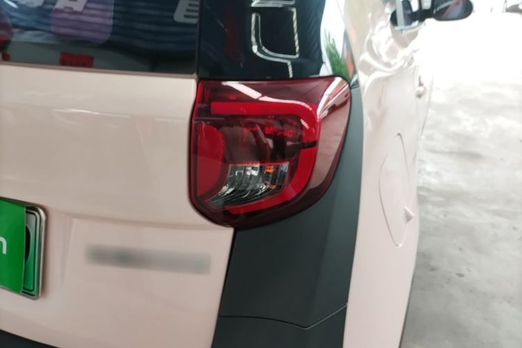 Used Chery QQ Little Ant 2022 Restyled Version Sweet Pink Edition Half-Sugar Version 28.8 kWh 30 kW 301 km Right Rear Taillight