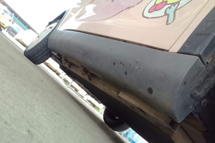 Used Chery QQ Little Ant 2022 Me 301km Romance Phosphate Lithium-Iron Right Side Sill