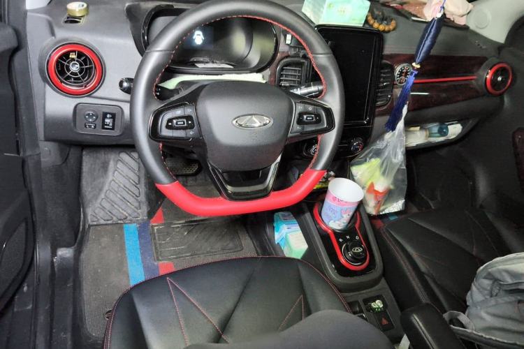 Used Chery QQ Little Ant 2022 Sweet Pink Edition Half-Sugar Version Lithium Iron Phosphate 30 kW 301 km Center Console