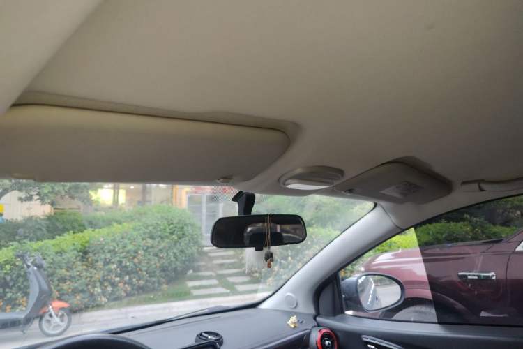 Used Chery QQ Little Ant 2022 Sweet Pink Edition Half-Sugar Version 3-Cell Lithium 30kW 301km Headliner