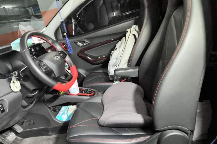 Used Chery QQ Little Ant 2022 Sweet Pink Edition Half-Sugar Version Lithium Iron Phosphate 30 kW 301 km Left Front Seat