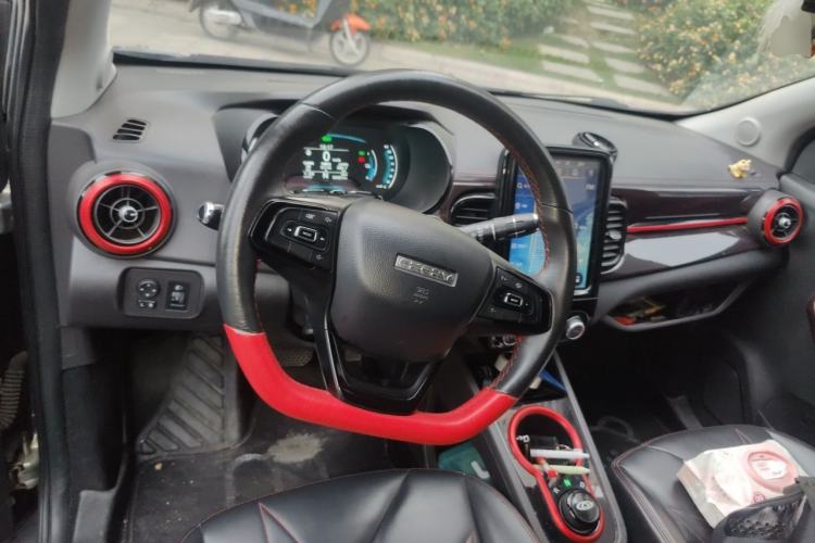 Used Chery QQ Little Ant 2022 Sweet Pink Edition Half-Sugar Version 3-Cell Lithium 30kW 301km Steering Wheel