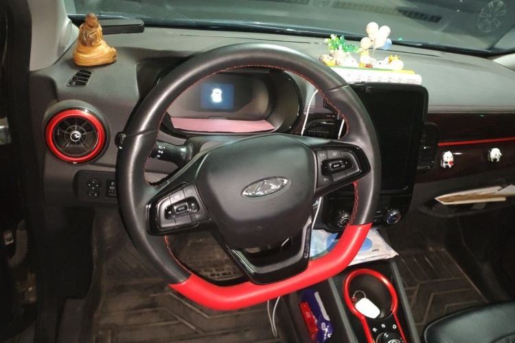 Used Chery QQ Little Ant 2022 Sweet Pink Edition Half-Sugar Version 3-Cell Lithium 30kW 301km Steering Wheel