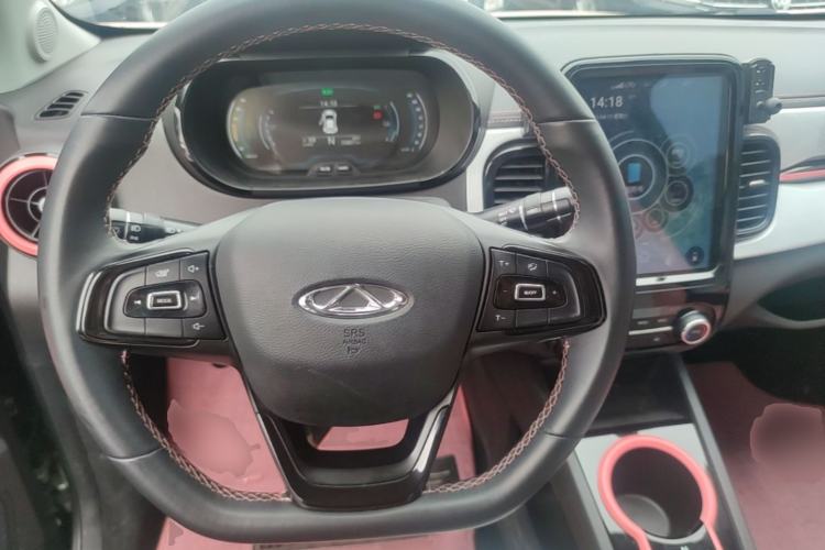Used Chery QQ Little Ant 2022 Restyled Version Sweet Pink Edition Low-Sugar Version Lithium Iron Phosphate Battery 30.7 kWh 30 kW 301 km Steering Wheel