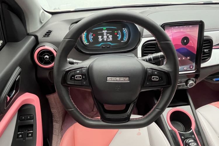 Used Chery QQ Little Ant 2022 Sweet Pink Edition Half-Sugar Version Lithium Iron Phosphate 30 kW 301 km Steering Wheel