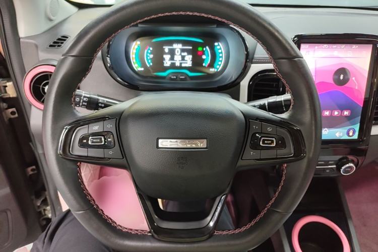 Used Chery QQ Little Ant 2022 Sweet Pink Edition Half-Sugar Version Lithium Iron Phosphate 30 kW 301 km Steering Wheel