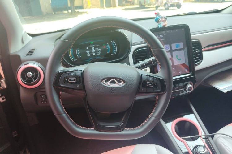 Used Chery QQ Little Ant 2022 Sweet Pink Edition Half-Sugar Version Lithium Iron Phosphate 30 kW 301 km Steering Wheel