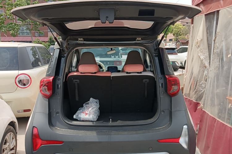 Used Chery QQ Little Ant 2022 Restyled Version Sweet Pink Edition Half-Sugar Version 30.6 kWh 30 kW 301 km Trunk