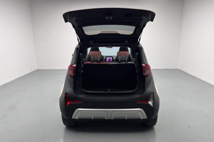 Used Chery QQ Little Ant 2022 Sweet Pink Edition Half-Sugar Version Lithium Iron Phosphate 30 kW 301 km Trunk