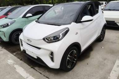 Used Chery QQ Little Ant 2022 Revised Version Sweet Pink Edition Half-Sugar Version Lithium Iron Phosphate 30.7 kWh 30 kW 301 km