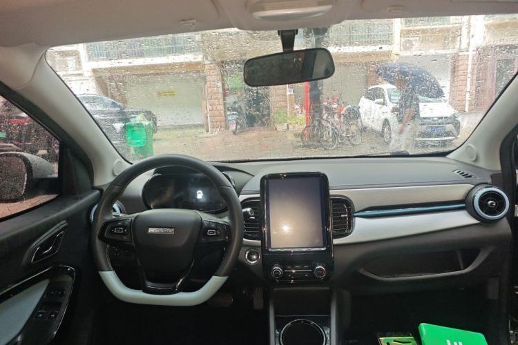 Used Chery QQ Little Ant 2022 Sweet Pink Edition Half-Sugar Version Lithium Iron Phosphate 30 kW 301 km Center Console
