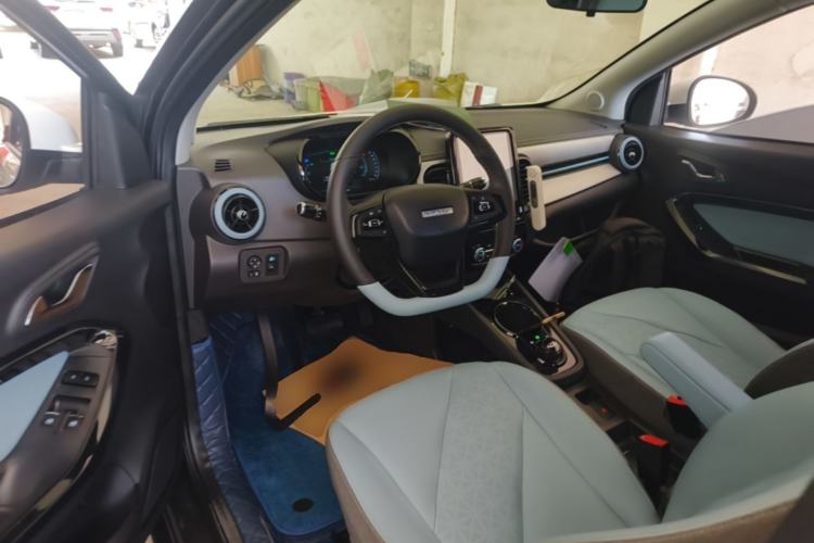 Used Chery QQ Little Ant 2022 Sweet Pink Edition Half-Sugar Version Lithium Iron Phosphate 30 kW 301 km Center Console