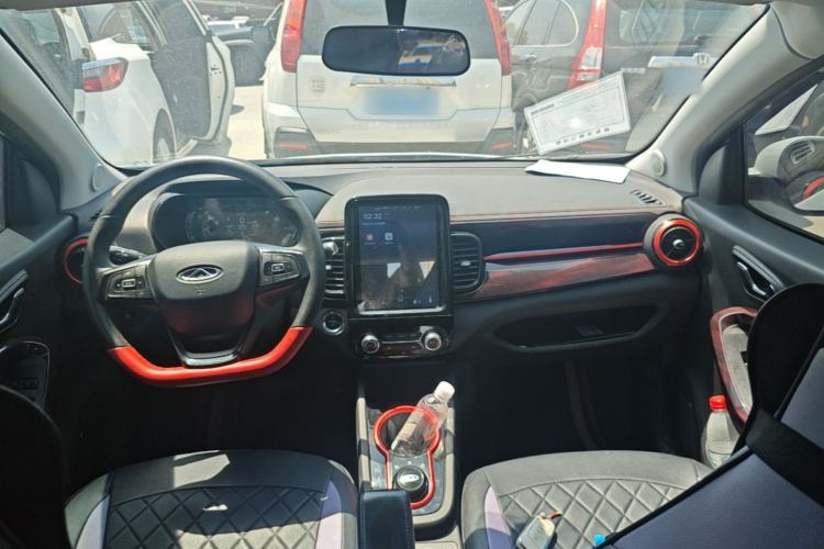 Used Chery QQ Little Ant 2022 Sweet Pink Edition Half-Sugar Version Lithium Iron Phosphate 29.2 kWh 30 kW 301 km Center Console