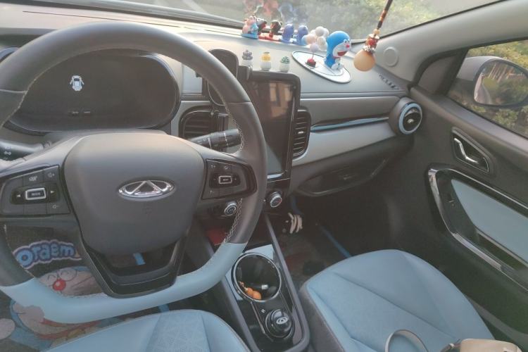 Used Chery QQ Little Ant 2022 Sweet Pink Edition Full-Sugar Version Lithium Iron Phosphate 30 kW 301 km Center Console