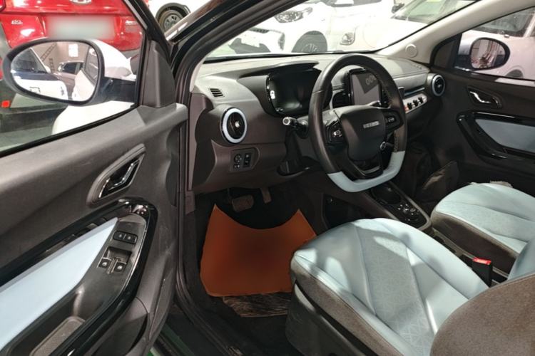 Used Chery QQ Little Ant 2022 Sweet Pink Edition Full-Sugar Version Lithium Iron Phosphate 30 kW 301 km Driver Seat