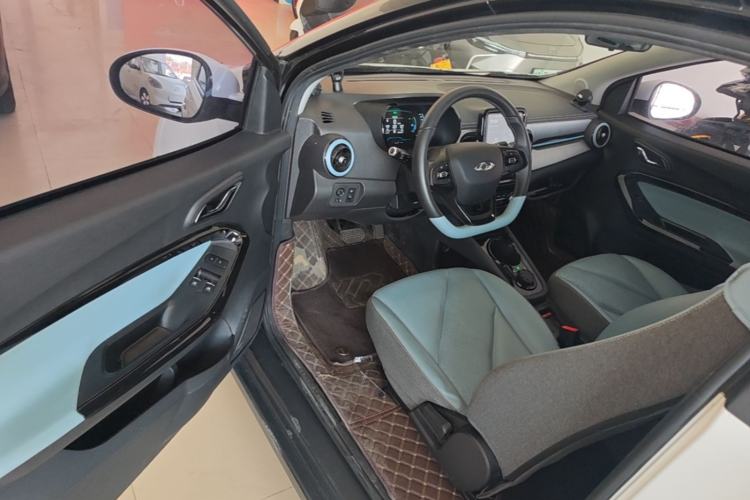 Used Chery QQ Little Ant 2022 Revised Version Sweet Pink Edition Half-Sugar Version Lithium Iron Phosphate 30.7 kWh 30 kW 301 km Driver Seat