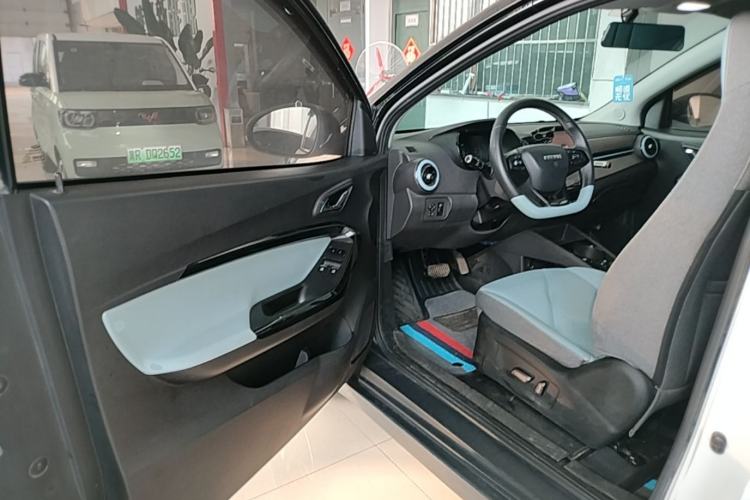 Used Chery QQ Little Ant 2022 Sweet Pink Edition Full-Sugar Version Lithium Iron Phosphate 30 kW 301 km Driver Seat